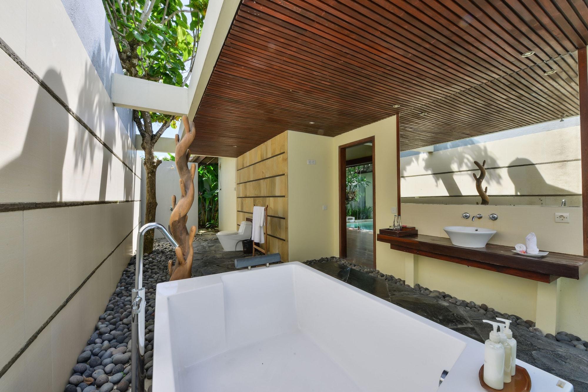 Le Nixsun Villa&Spa Uluwatu Esterno foto