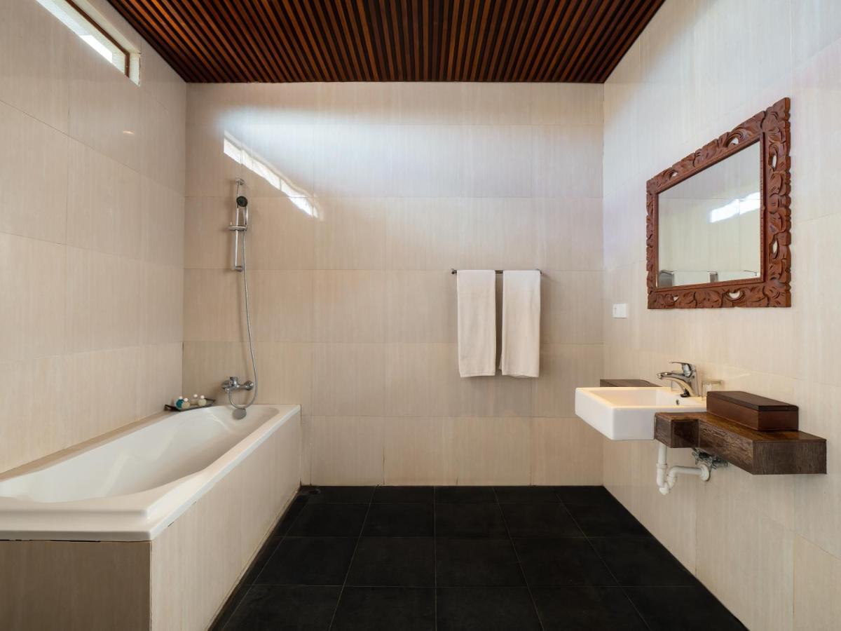 Le Nixsun Villa&Spa Uluwatu Esterno foto