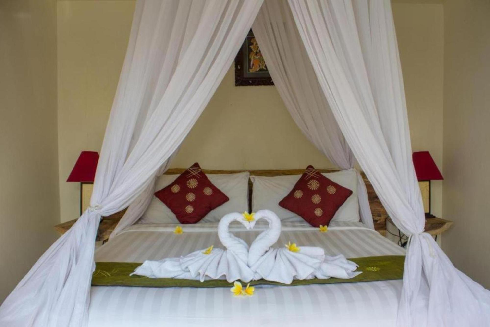 Le Nixsun Villa&Spa Uluwatu Esterno foto