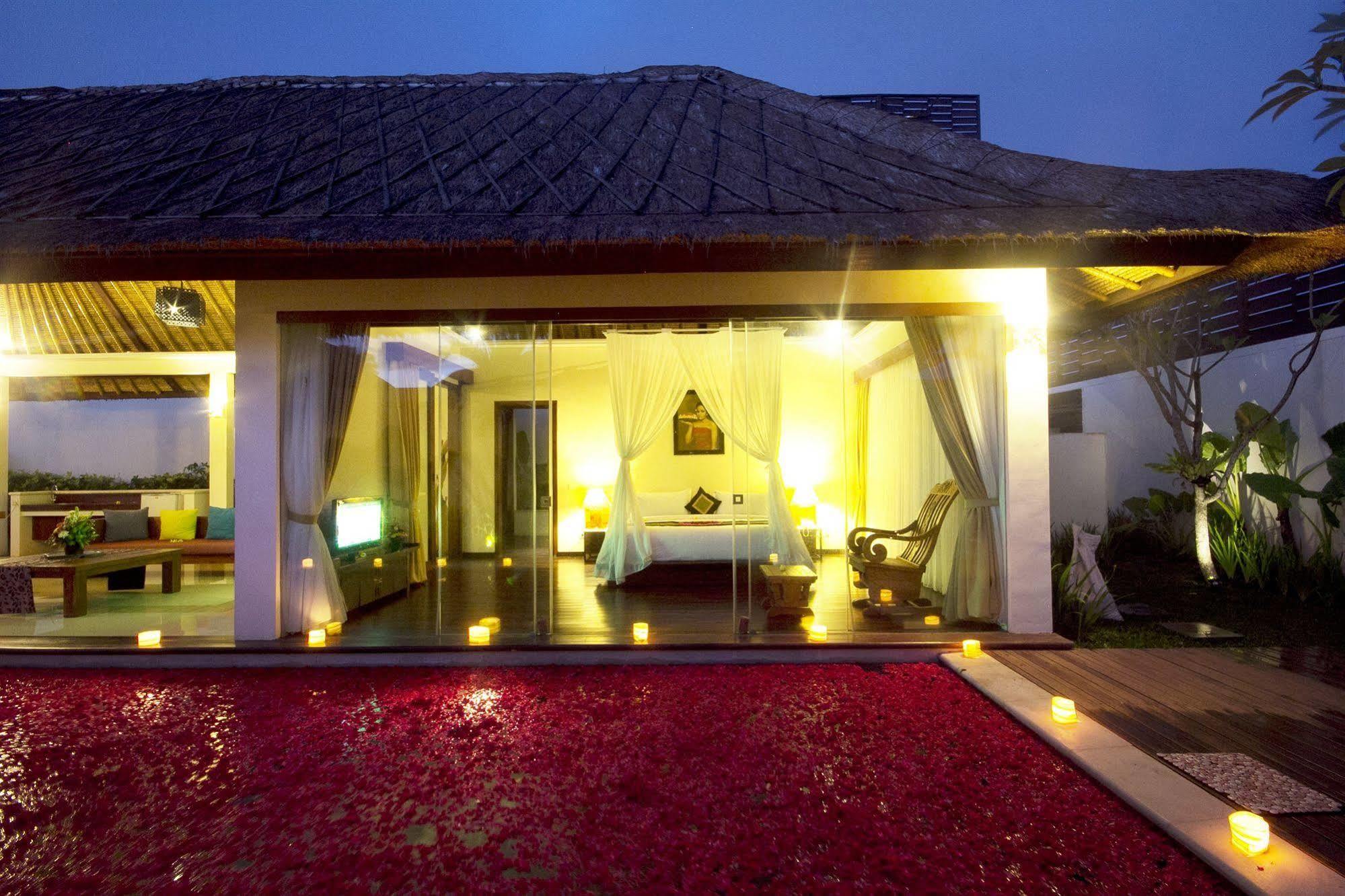 Le Nixsun Villa&Spa Uluwatu Esterno foto